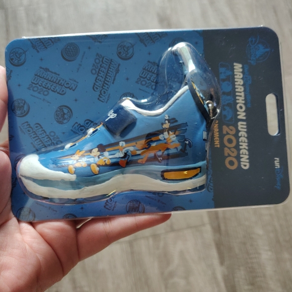 Disney World Marathon Weekend 2020 Sneaker Ornament - Picture 1 of 5